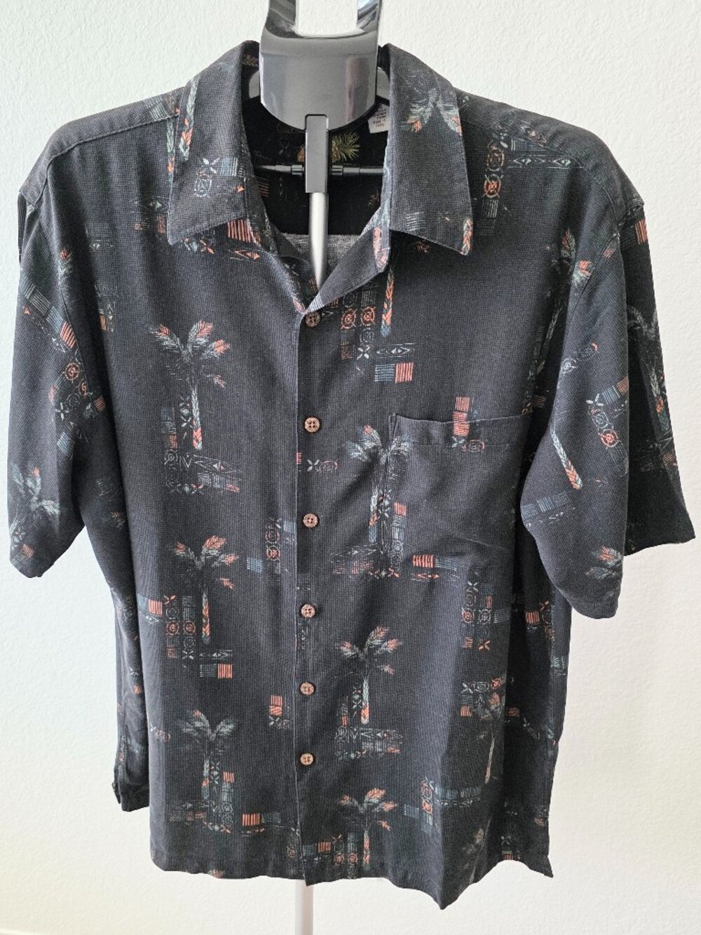 CARIBBEAN MEN XL DK GRAY WITH BLACK LINES AND TROPICAL DESIGN SHORT SLEEVE SHIRT